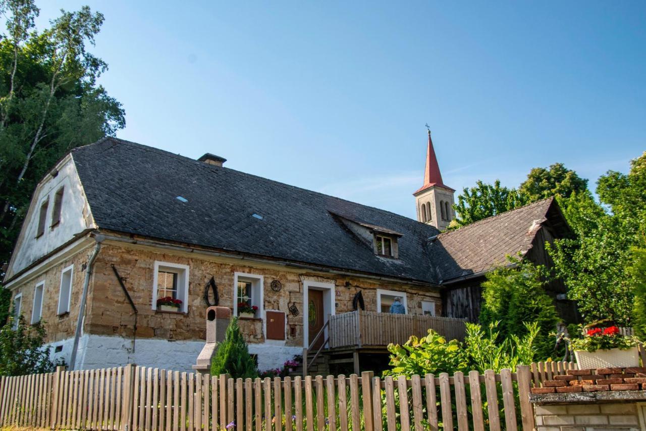 Kamenny Dum Bezdedice-Machuv Kraj Villa Exterior photo